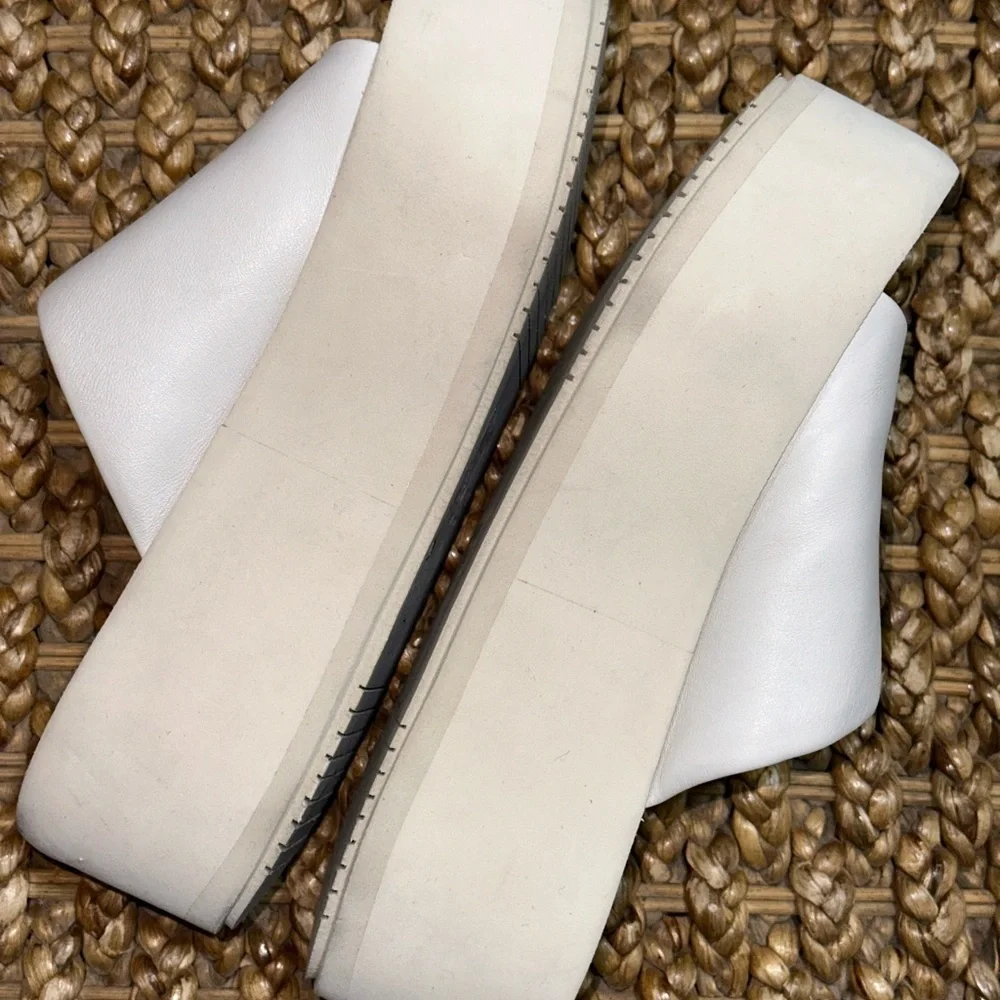 Paloma Barcelo Ivory Minsi Platform Sandal‎ Size 36